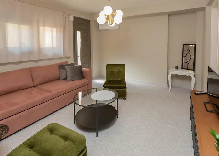 Apartment Aura
