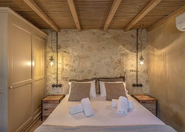 Aura Apartment