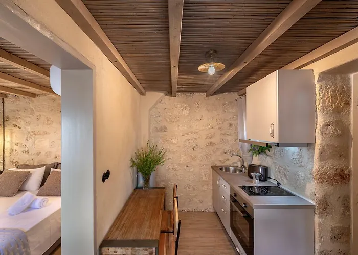 Apartment Aura