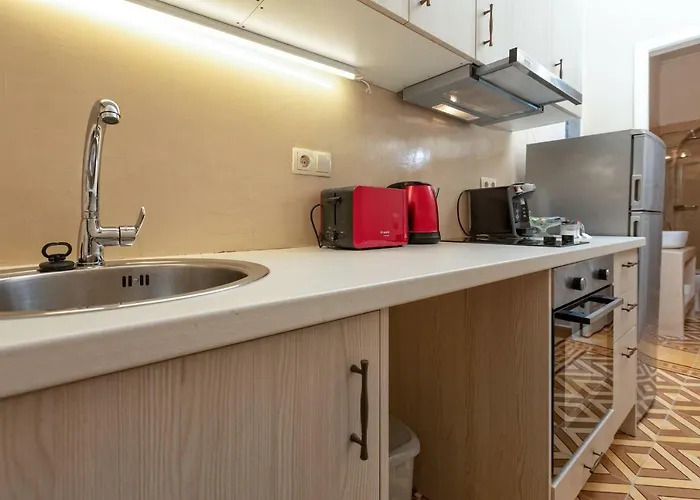 Aura Apartment *