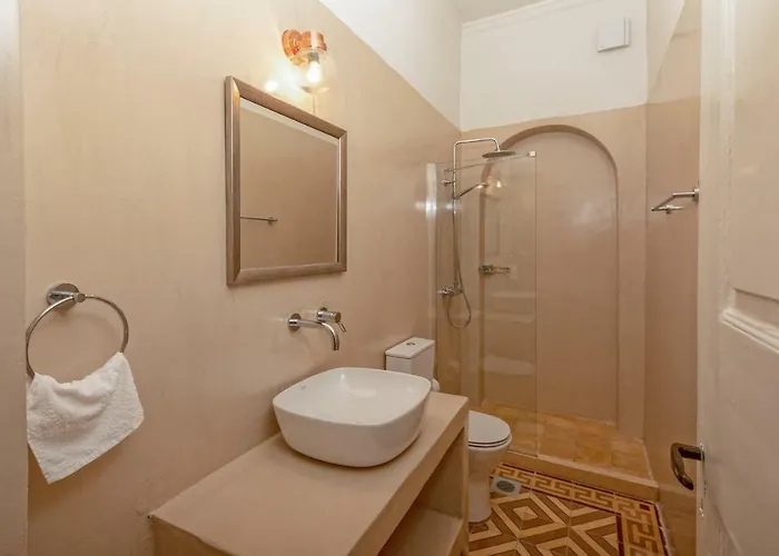 Apartment Aura