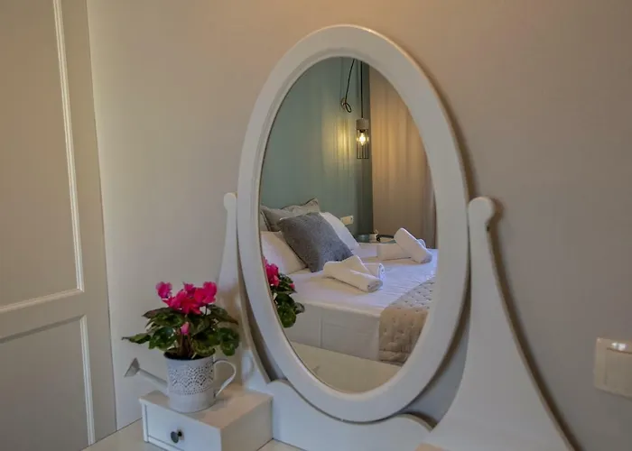 Aura Apartment *